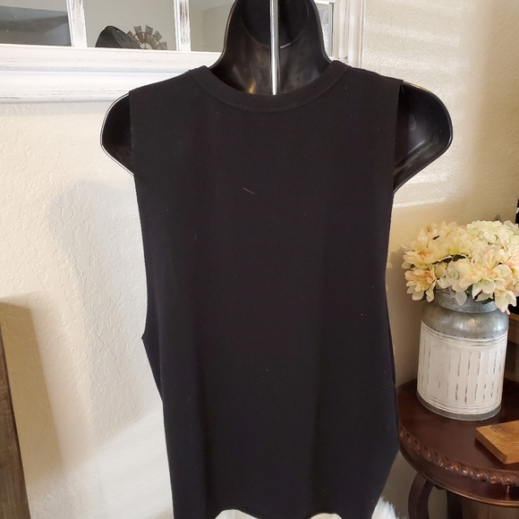 Foreign Exchange Moon Muscle Tank - Picture 3 of 4